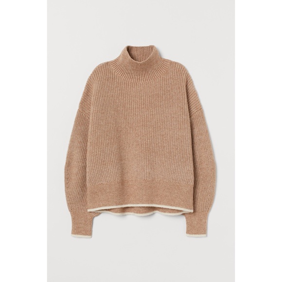 H&M balloon sleeved sweater - Picture 1 of 5